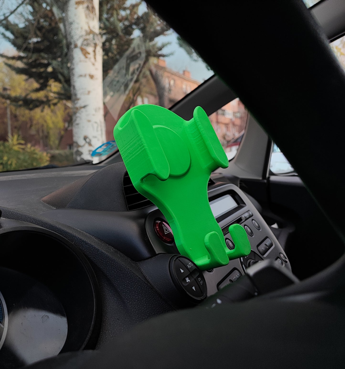 Crocodile Car Phone Holder