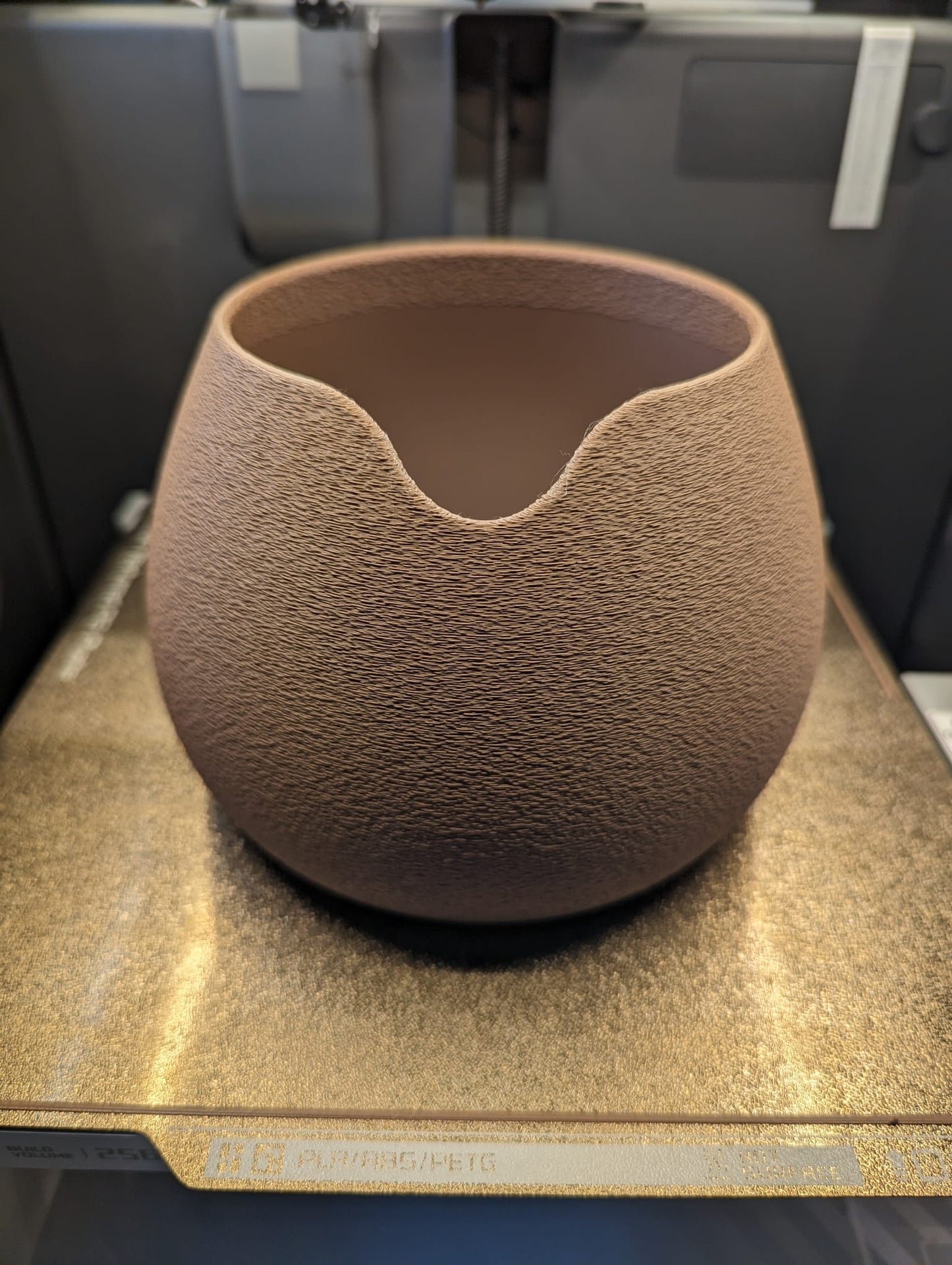 AQUAFLORA SELF-WATERING PLANTER